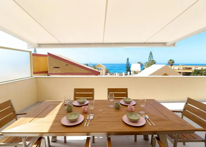 Romana Playa Beachfront Appartamento Marbella