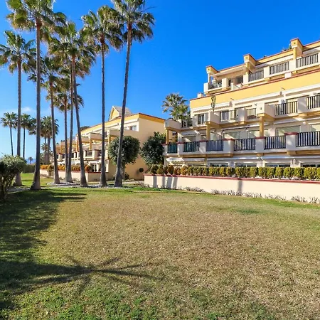Romana Playa Beachfront Apartament Marbella